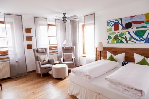 1 queen bed