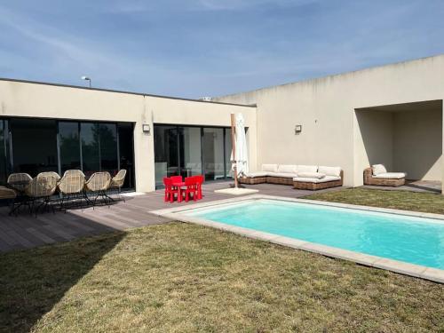 Villa ensoleillée 8 personnes - Location, gîte - Montélimar