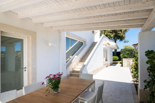Four-Bedroom Villa image 10
