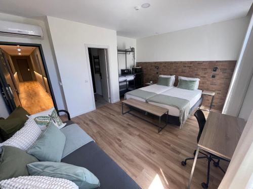 Hotel Residencial Portucalense Room Type - Deluxe Triple Room