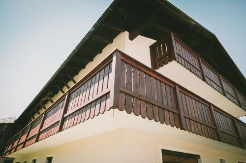 Große Wohnung in Bach mit Eigenem Balkon