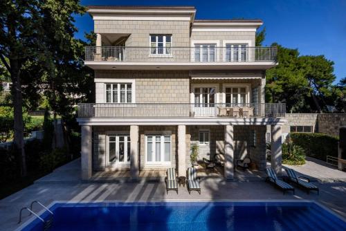 Villa Meje Split heated pool, jacuzzi, sauna