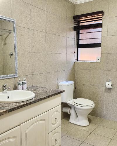 Double Room with Private Bathroom image 3