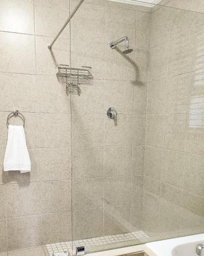 Double Room with Private Bathroom image 2