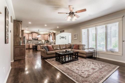 Beautiful relaxing private villa next to a pond smart home and Traeger Grill Beautiful relaxing private villa next to a pond smart home and Traeger Grill