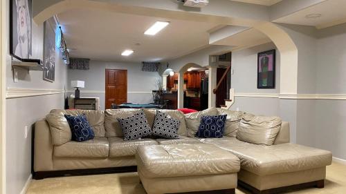 Beautiful relaxing private villa next to a pond smart home and Traeger Grill Beautiful relaxing private villa next to a pond smart home and Traeger Grill