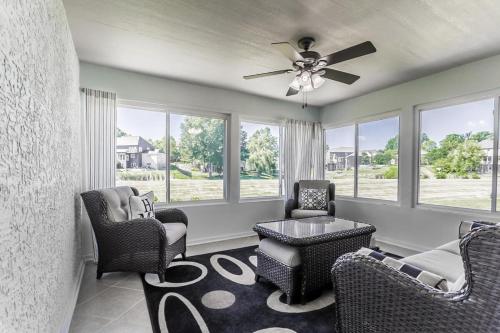 Beautiful relaxing private villa next to a pond smart home and Traeger Grill Beautiful relaxing private villa next to a pond smart home and Traeger Grill