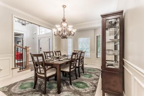 Beautiful relaxing private villa next to a pond smart home and Traeger Grill Beautiful relaxing private villa next to a pond smart home and Traeger Grill