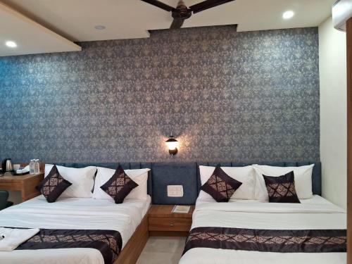 Hotel The Marion in Pathardi Phata