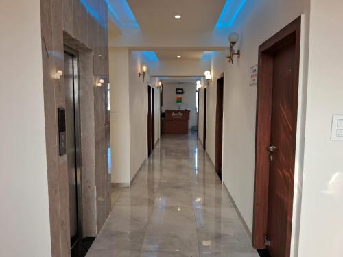 Lobby, Hotel The Marion in Pathardi Phata
