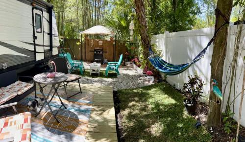 Grand Luxury RV Camper near Tampa & Clearwater Beaches in Largo, USA