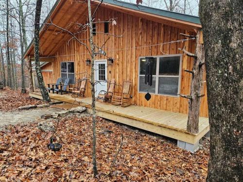 Hideaway Cabin near Mammoth Springs, Ark