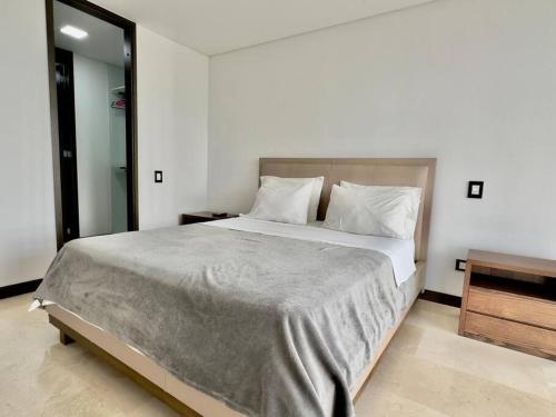 502 El Poblado: Beautiful & ample space for families, Medellín (foto 10)