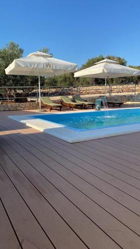 Tolles Ferienhaus in Kornati mit Whirlpool, Terrasse und gemeinschaftlichem Pool