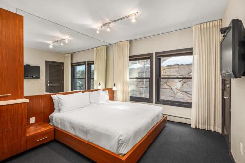 Durant Condominiums Unit C2 - image 14