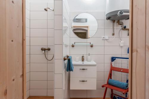 Fürdőszoba, Apartmán Na náměstí (Apartman Na namesti) in Stárkov
