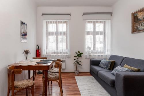 Apartmán Na náměstí (Apartman Na namesti) in Stárkov