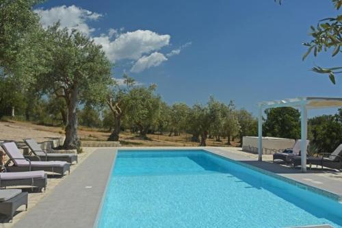 Moderne Ferienvilla bei Noto mit Meerblick und privatem Pool