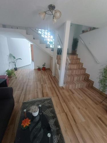 Casa de vacanță la munte Sâmbăta de sus (Casa de vacanta la munte Sambata de sus) in Simbata De Sus