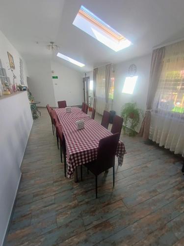 Casa de vacanță la munte Sâmbăta de sus (Casa de vacanta la munte Sambata de sus) in Simbata De Sus