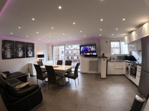 Montrouge Superbe Appartement Proche Centre Paris 2 chambres - Location saisonnière - Montrouge