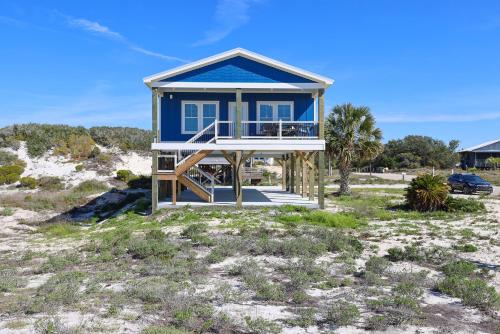Three-Bedroom House image 4