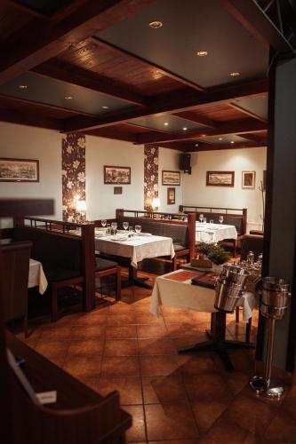 مطعم, Hotel Topcider in Rakovica