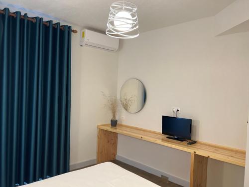 Apartment with Sea View image 9