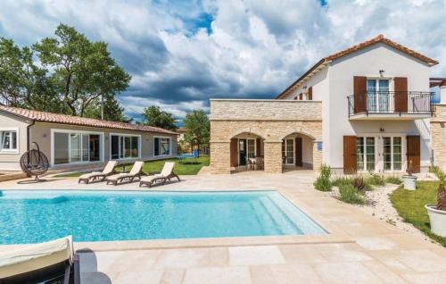 Ferienhaus in Cukrići mit Privatem Pool