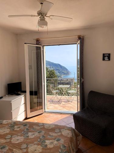 魯里沃艾爾梅爾度假農莊 (Agriturismo L'Ulivo E Il Mare) in 蒙格里亞