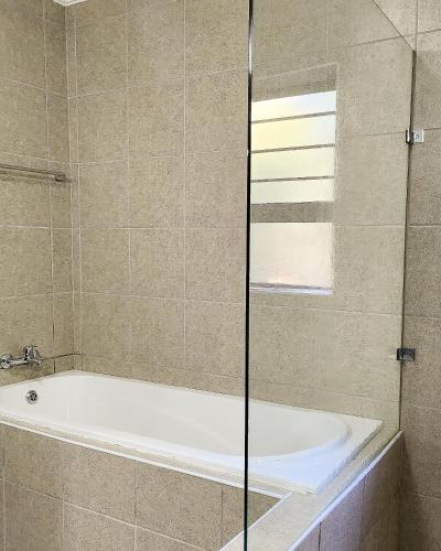 Double Room image 1