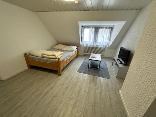 Guest room - Monteurzimmer im Kestert (56348)