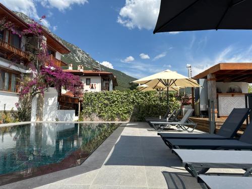 Bassein, Tomsan Villas Akyaka in Akyaka