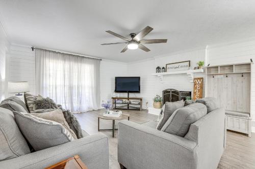 Atlanta Area Home with Office, Near Golfing and Hiking in Jonesboro, USA