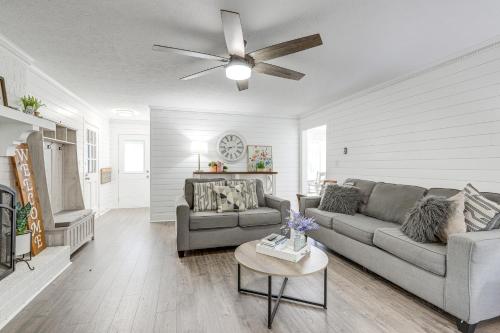 Atlanta Area Home with Office, Near Golfing and Hiking in Jonesboro, USA