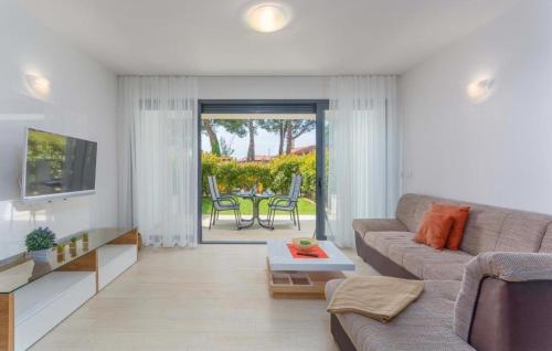 Ferienwohnung in Novigrad mit Terrasse und Garten