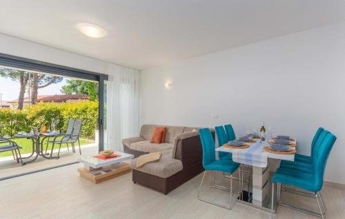 Ferienwohnung in Novigrad mit Terrasse und Garten