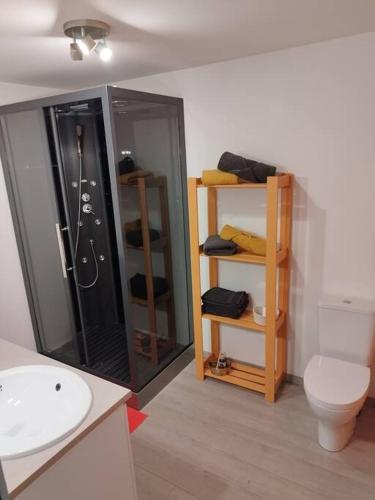 Location saisonnière Cravant Deux Rivières 89460 (Location saisonniere Cravant Deux Rivieres 89460) in 弗爾芒通