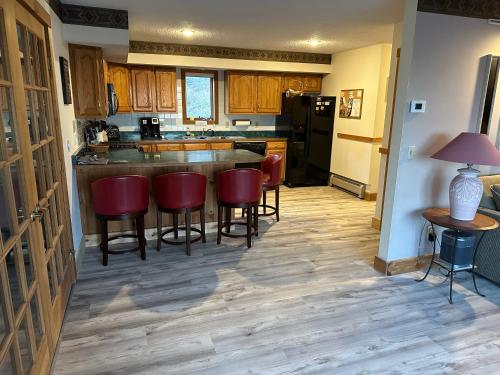 Spacious vacation home near Mt Snow