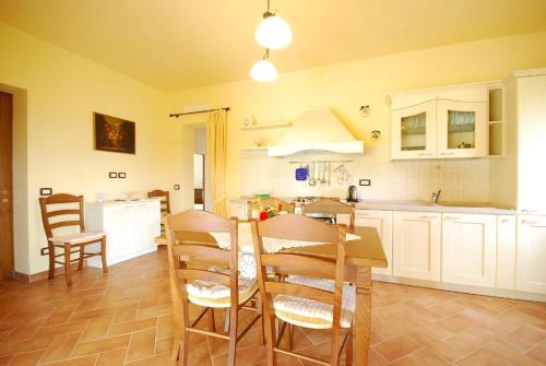 Ferienhaus mit Privatpool für 6 Personen ca 90 qm in Pietraia di Cortona, Trasimenischer See