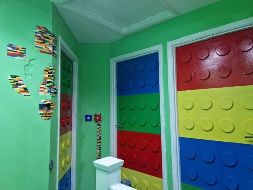 The Lego themed house, Windsor (photo 7)