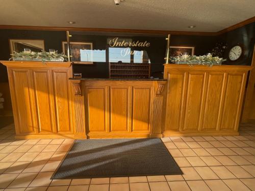 Interstate Inn