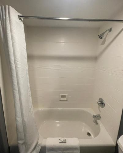Interstate Inn
