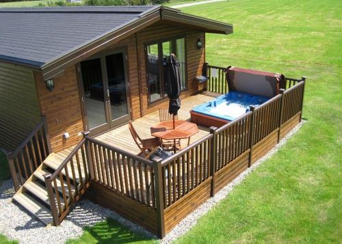 Wighill Manor Lodges - Hotel - Tadcaster
