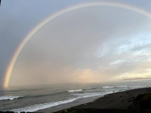 Blue Haven-Beachfront, Ocean Views, Near Cambria