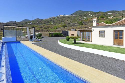 Ferienhaus mit Privatpool für 6 Personen ca 100 qm in Villa de Mazo, La Palma Ostküste von La Palma