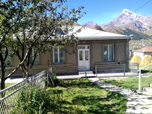 Family Hotel 7 Sisters Kazbegi