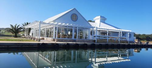 Restaurant, Marina View Guest House in Aston Bay