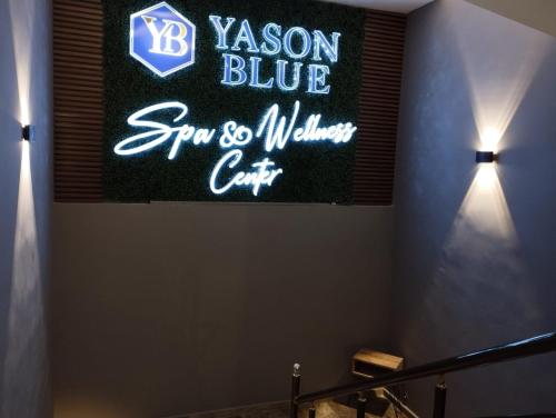 YASON BLUE SUIT OTEL