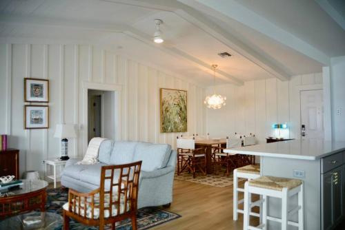 Lakefront Duplex With Pontoon Boat 3 Bed House in Mount Dora, USA